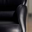 Кожаное кресло Utopias Conference armchair — фотография 2