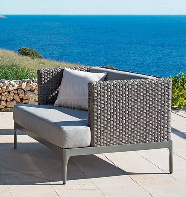 Лаунж кресло Infinity lounge armchair из Италии фабрики ETHIMO