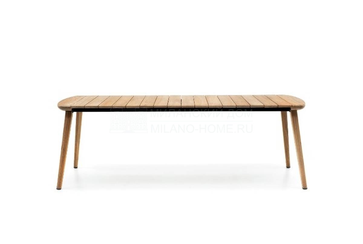 Стол из массива Fynn outdoor table из Италии фабрики MINOTTI
