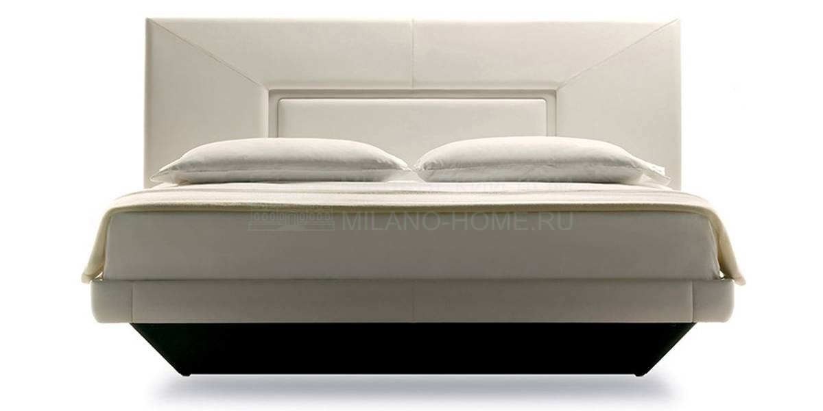 Кровать с мягким изголовьем Aurora Uno из Италии фабрики POLTRONA FRAU