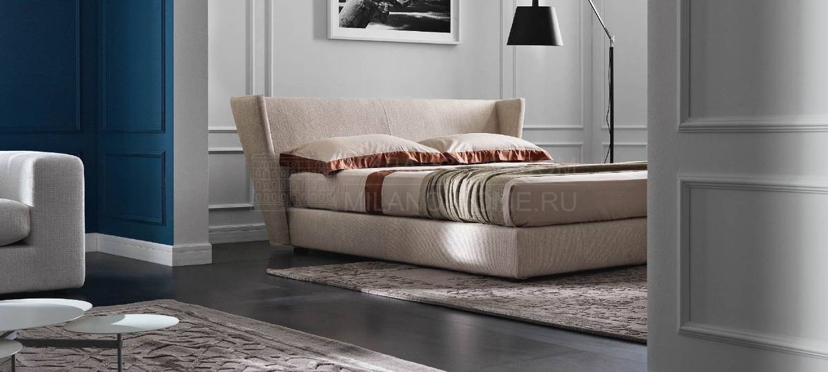 Кровать с мягким изголовьем Plaza/ bed из Италии фабрики MERITALIA