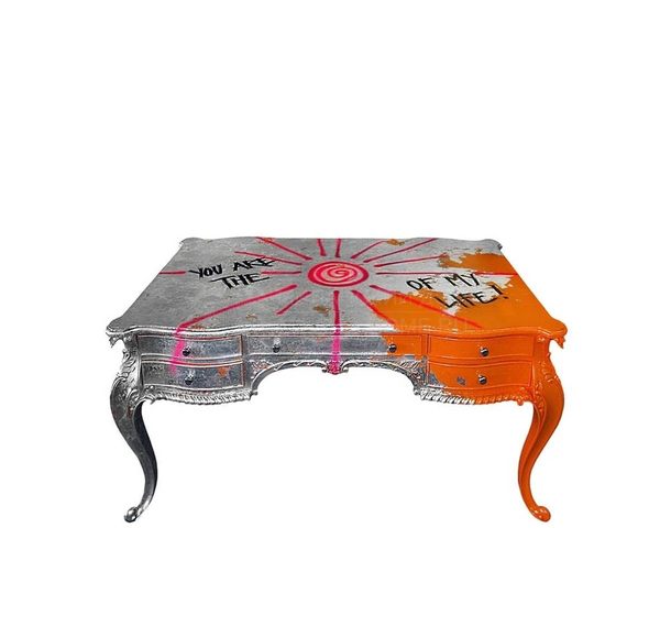 Кофейный столик You're the of my life coffe table из Великобритании фабрики JIMMIE MARTIN