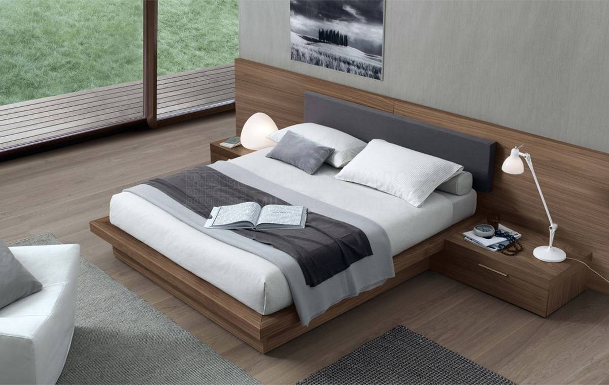 Кровать с деревянным изголовьем Ala / bed из Италии фабрики JESSE