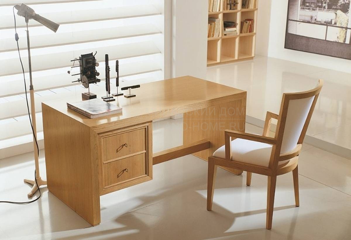 Письменный стол M1253 из Италии фабрики ANNIBALE COLOMBO