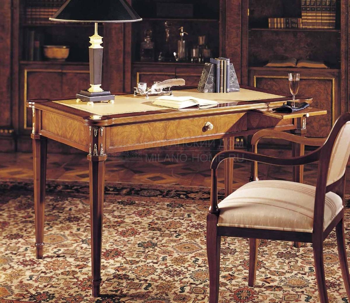 Письменный стол 18th Century/R24.02 из Италии фабрики FRANCESCO MOLON