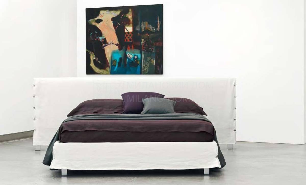 Кровать с мягким изголовьем White/bed из Италии фабрики ORIZZONTI