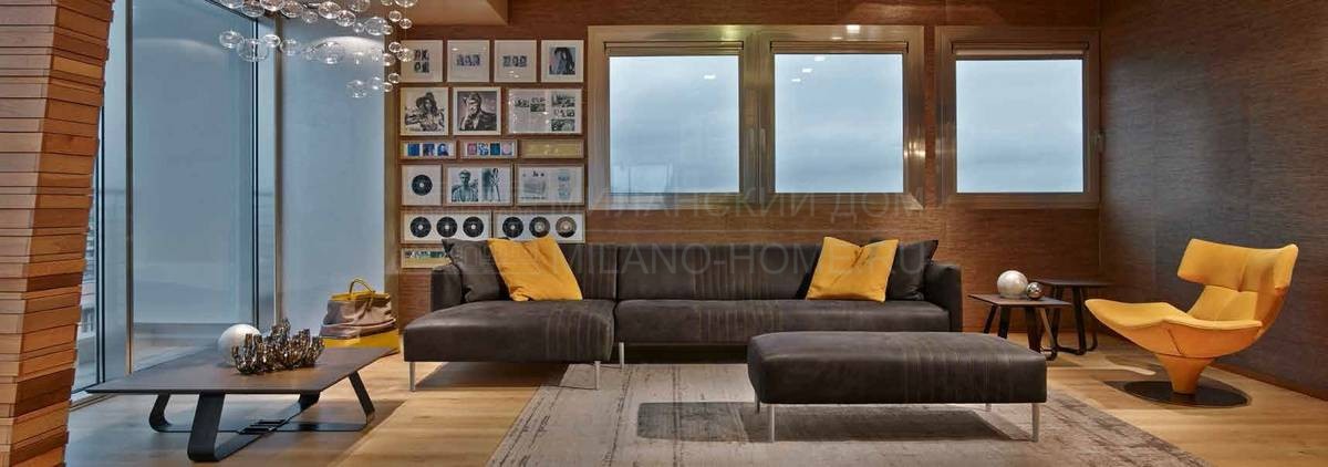Прямой диван Tuxedo sofa из Италии фабрики GAMMA ARREDAMENTI