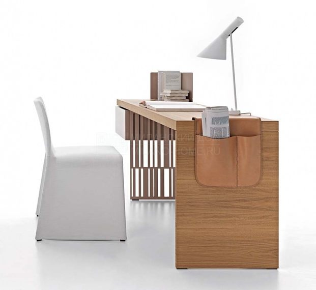 Письменный стол Scriba / table из Италии фабрики MOLTENI