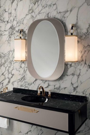 Зеркало настенное Riviere Mirror из Италии фабрики OASIS