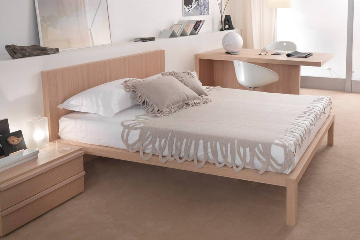 Кровать с деревянным изголовьем Collezione Tom из Италии фабрики DEAR KIDS