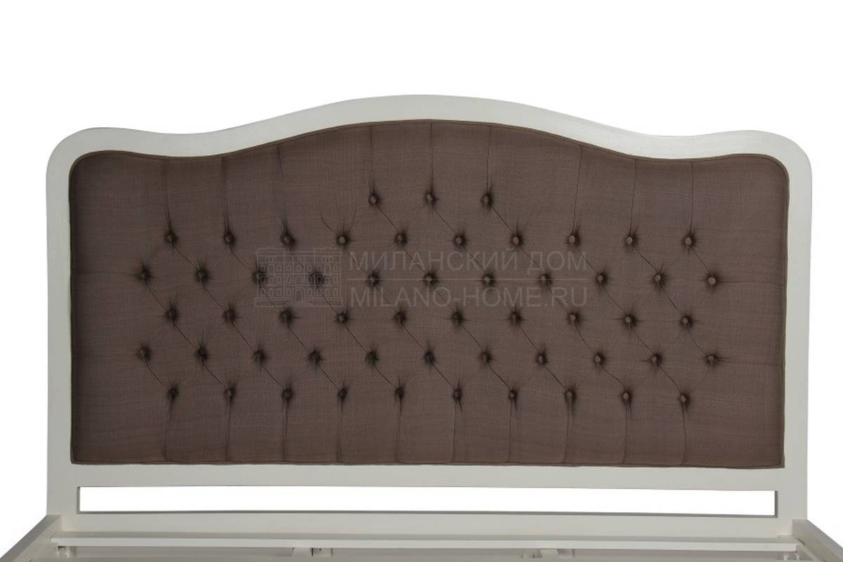 Кровать с деревянным изголовьем Lindy/BED 10Q из Франции фабрики AMBIANCE COSY