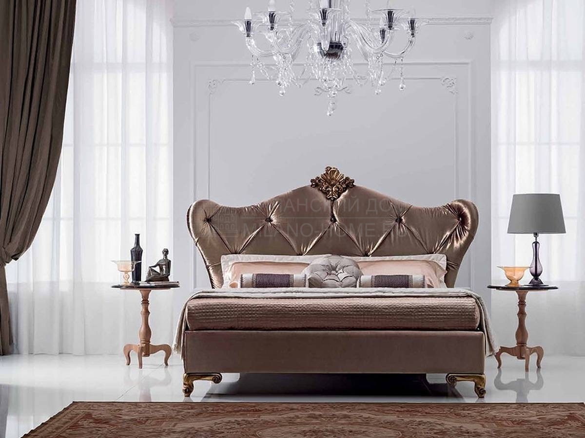 Кровать с мягким изголовьем Cezanne pink bed из Италии фабрики FM BOTTEGA