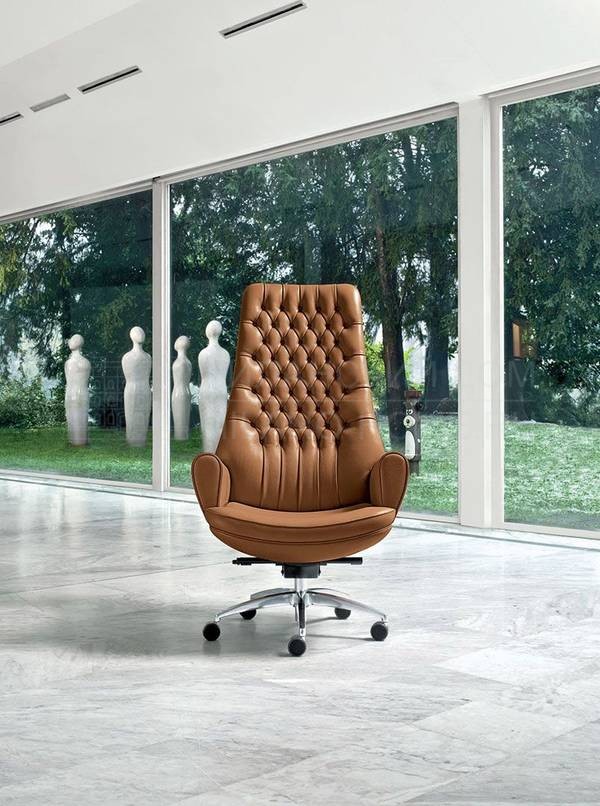 Кожаное кресло San Giorgio armchair из Италии фабрики MASCHERONI