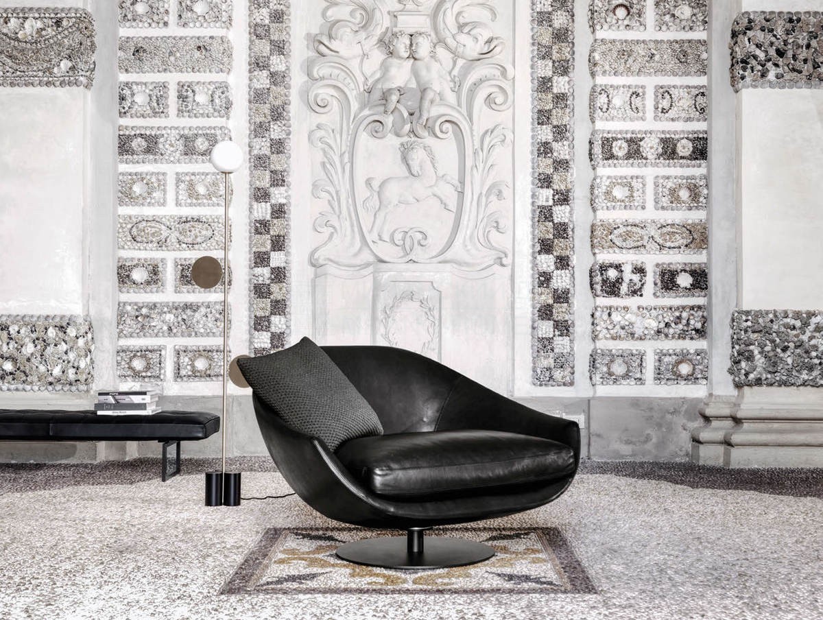 Лаунж кресло Avi armchair leather из Италии фабрики DESIREE