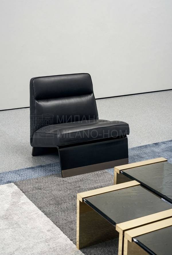 Кожаное кресло Greta black armchair из Италии фабрики BAXTER