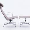 Кожаное кресло Aluminium Chair EA 124/125