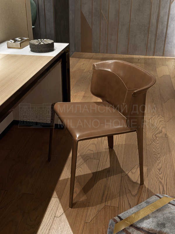 Кожаный стул Anastasia из Италии фабрики IPE CAVALLI VISIONNAIRE