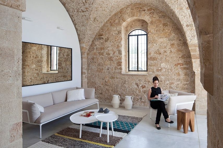 Прямой диван Yale из Италии фабрики MDF ITALIA