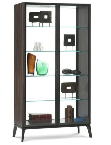 Витрина Globus из Франции фабрики ROCHE BOBOIS