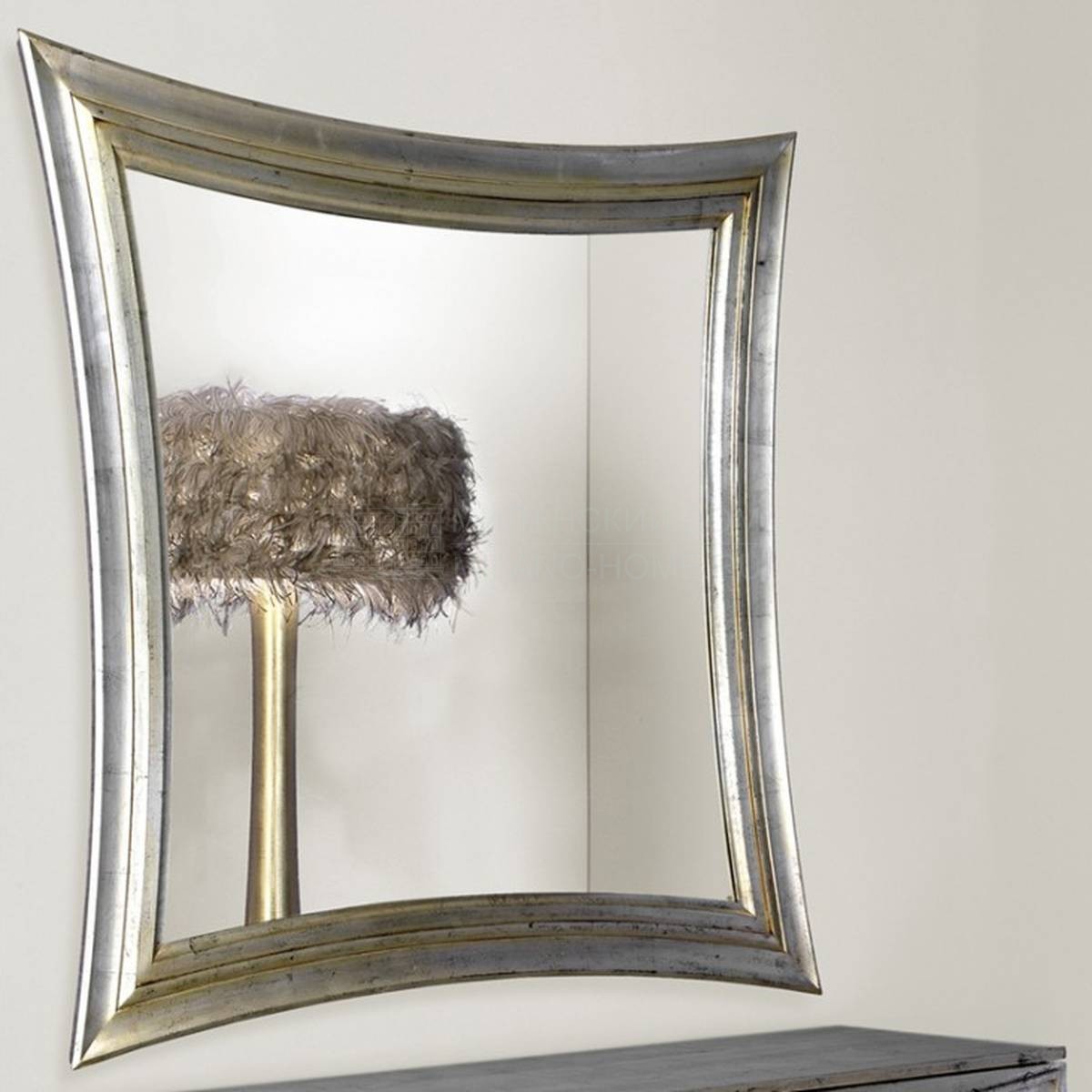 Зеркало настенное Marilyn/mirror из Италии фабрики MANTELLASSI