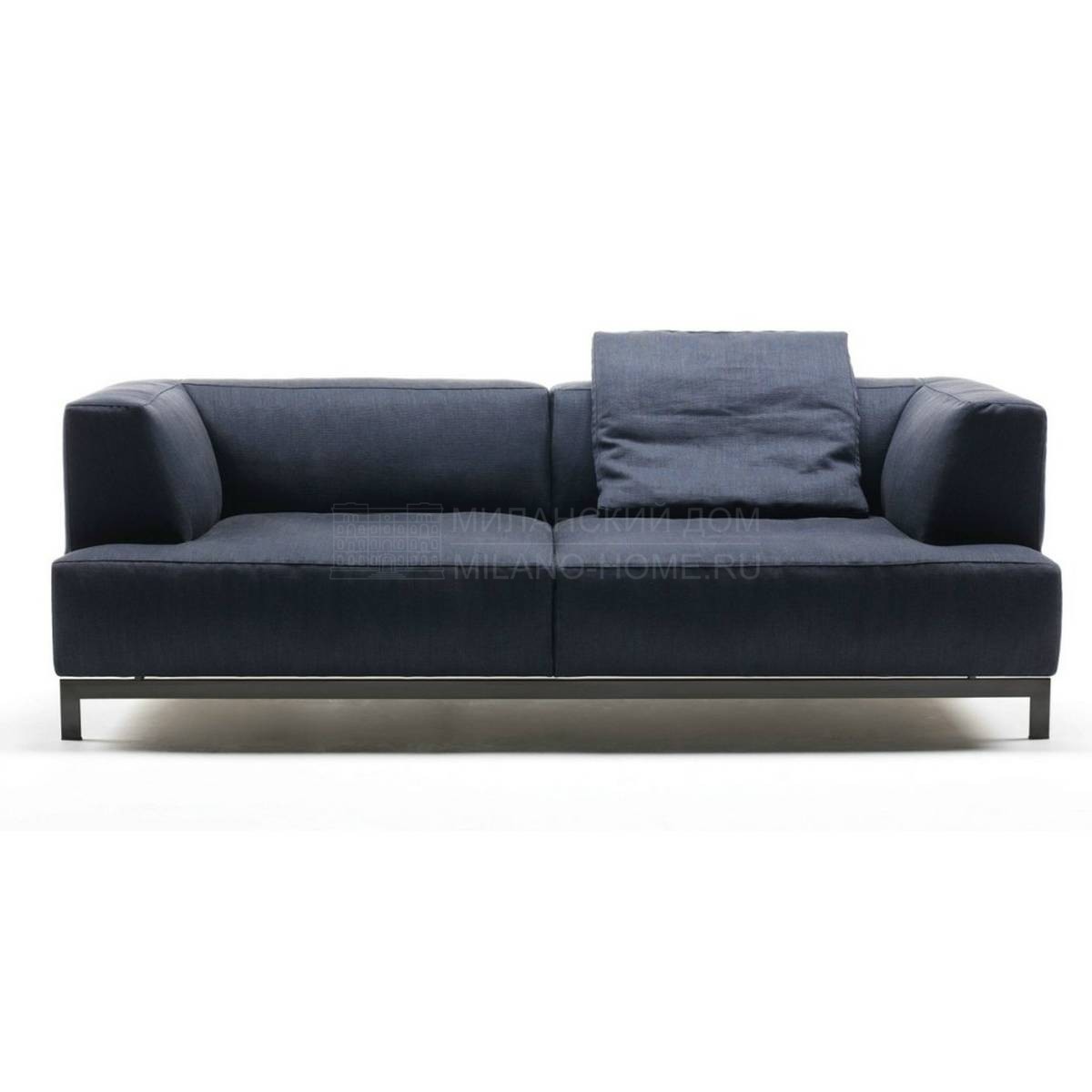 Прямой диван Metrocubo sofa из Италии фабрики LIVING DIVANI