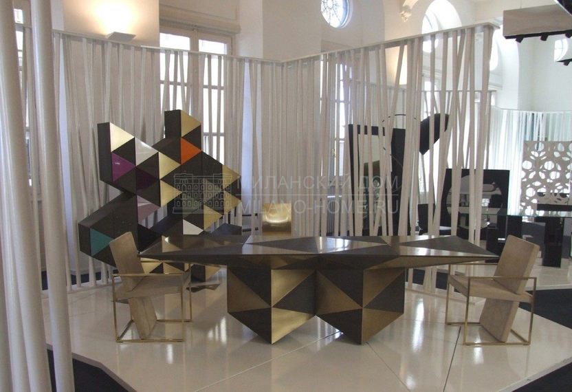 Книжный шкаф Arlequin C из Италии фабрики EMMEMOBILI