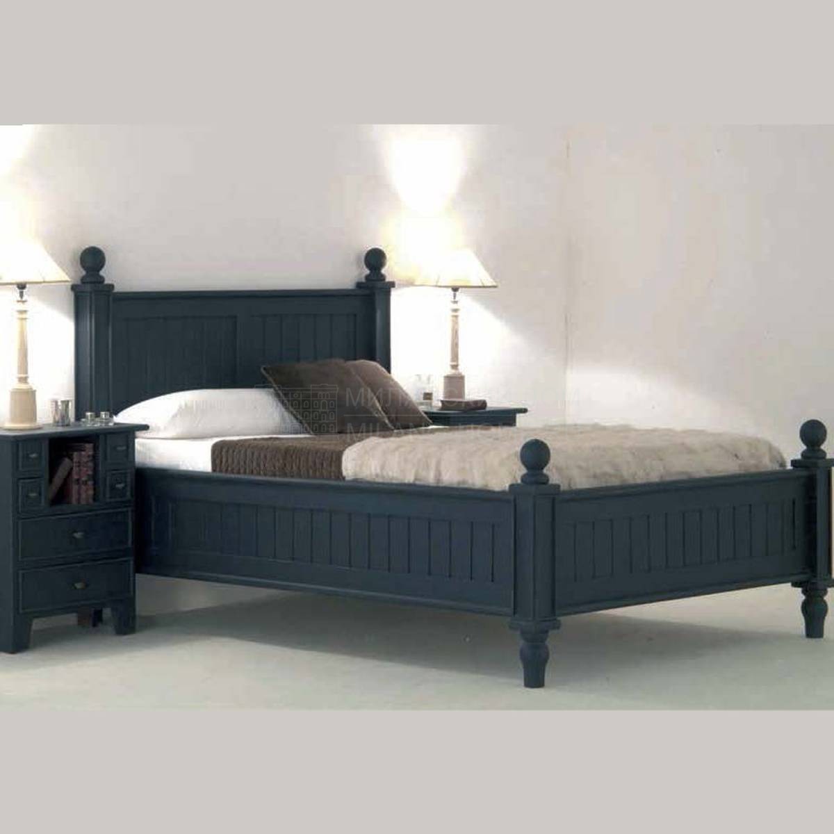 Кровать с деревянным изголовьем El Mueble Clasico art.DO-301 из Испании фабрики GUADARTE