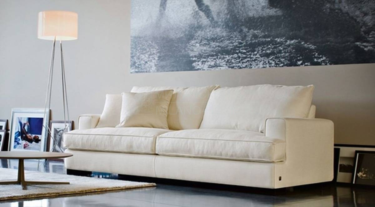 Прямой диван Alister divano из Италии фабрики BUSNELLI