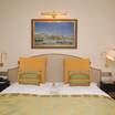 Кровать Hotel Palace, Meran  — фотография 3