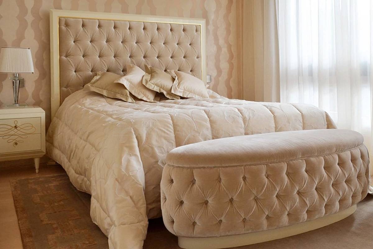 Кровать с комбинированным изголовьем Art. 200.15 из Италии фабрики MINOTTI COLLEZIONI