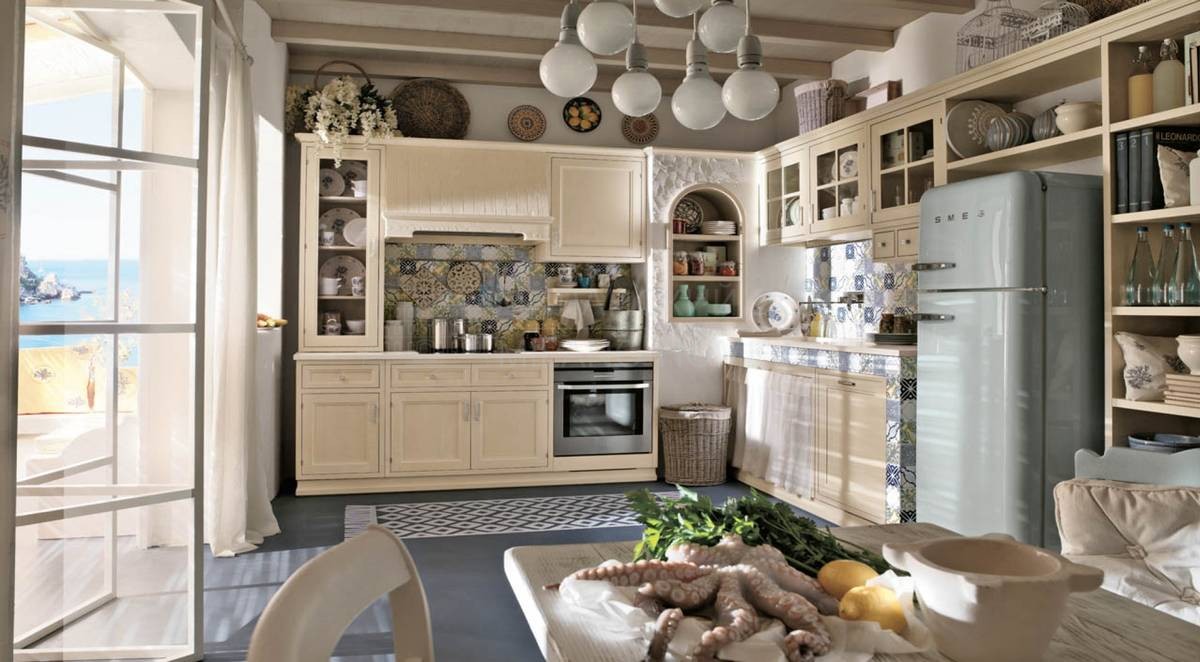 Белая кухня Lipari из Италии фабрики MARTINI MOBILI