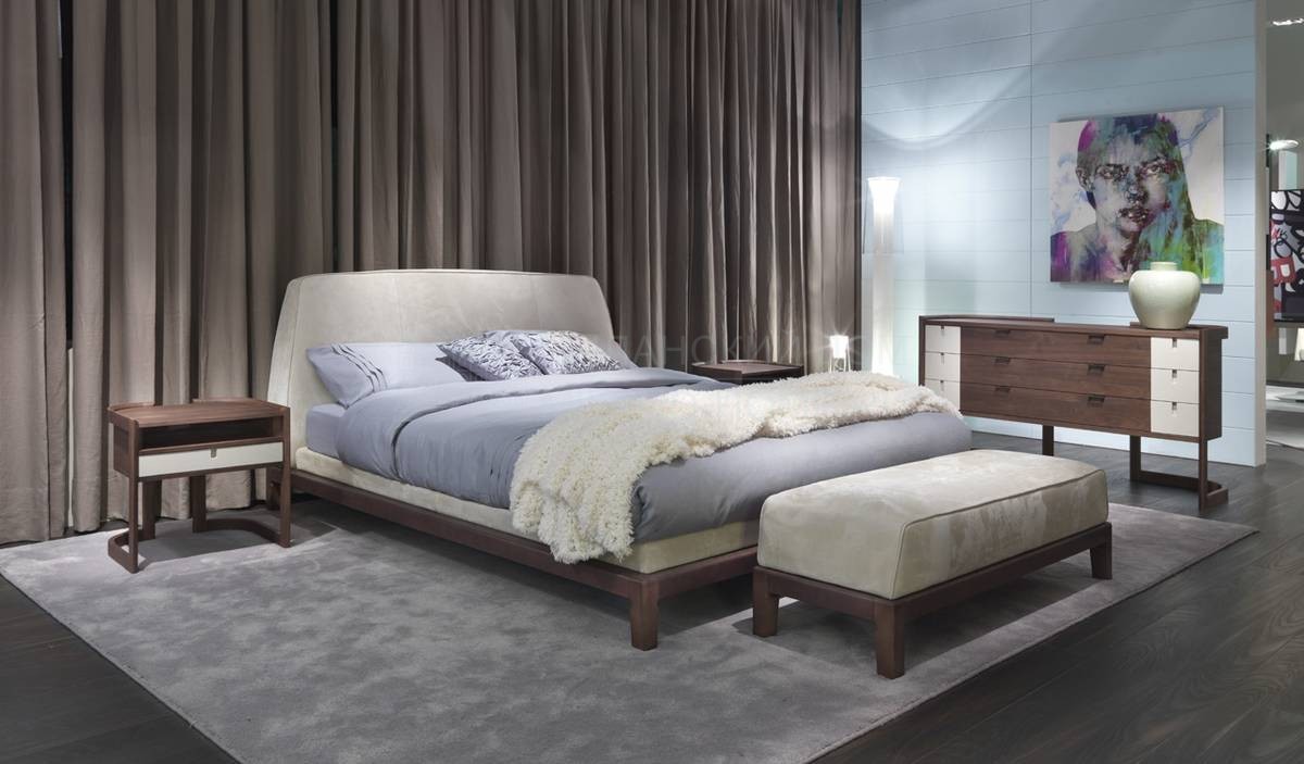 Кровать с мягким изголовьем Lavinia/bed из Италии фабрики BESANA