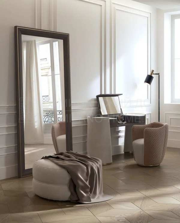 Туалетный столик Majestic lady desk из Италии фабрики CAPITAL Collection