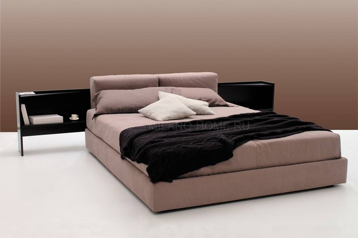 Кровать с мягким изголовьем Road/bed из Италии фабрики FERLEA
