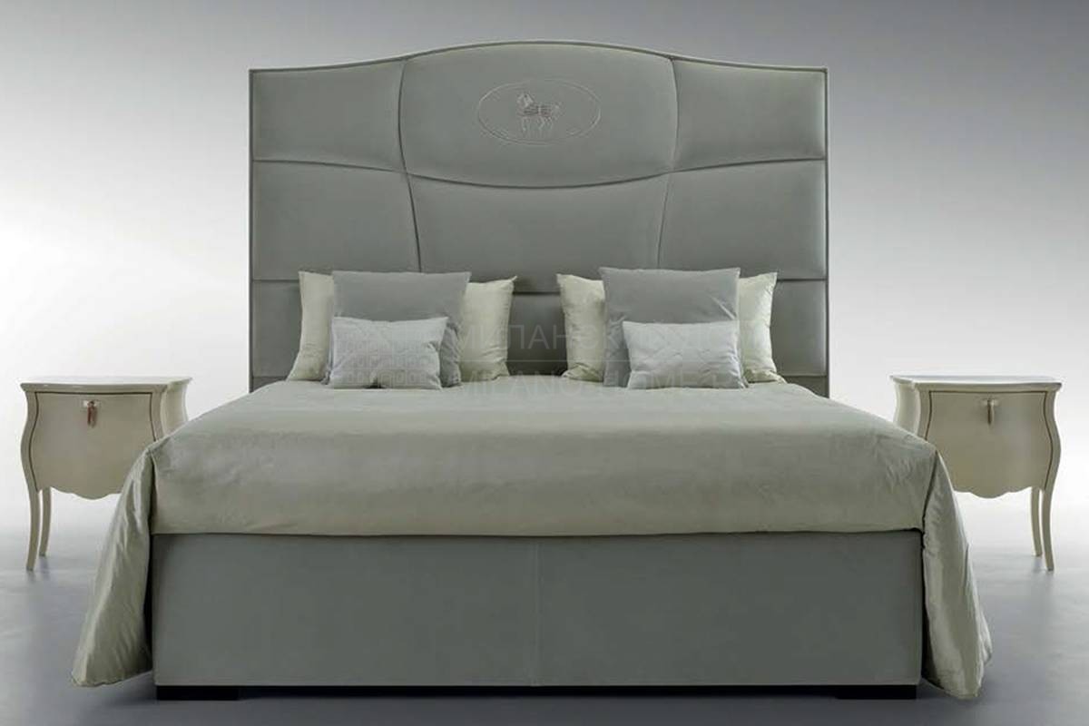 Кровать с мягким изголовьем George  из Италии фабрики FENDI Casa