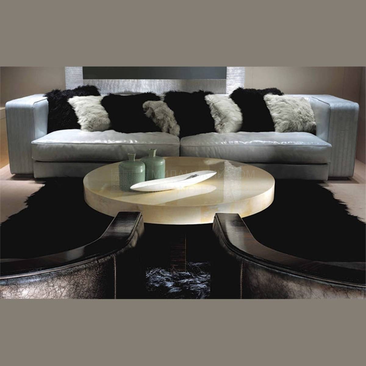 Прямой диван Ritz Sofa из Италии фабрики ULIVI