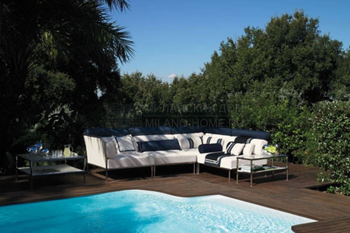 Прямой диван Capri Compositon Outdoor из Италии фабрики FENDI Casa