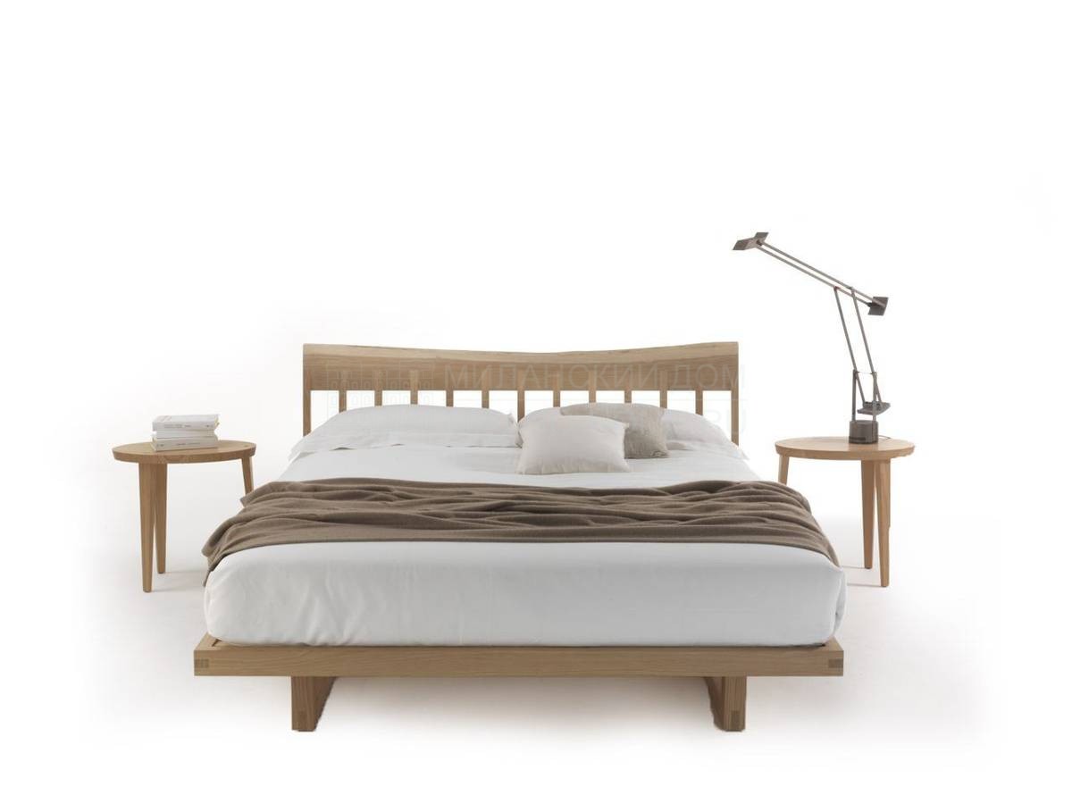Кровать с деревянным изголовьем Bam Bam из Италии фабрики RIVA1920