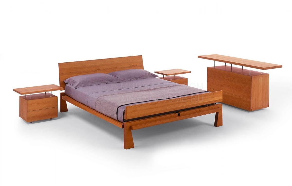 Кровать с деревянным изголовьем Piano Design Bed из Италии фабрики RIVA1920