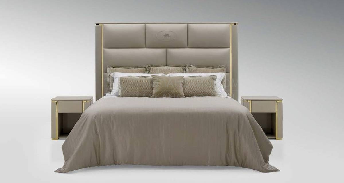 Кровать с мягким изголовьем Montgomery из Италии фабрики FENDI Casa