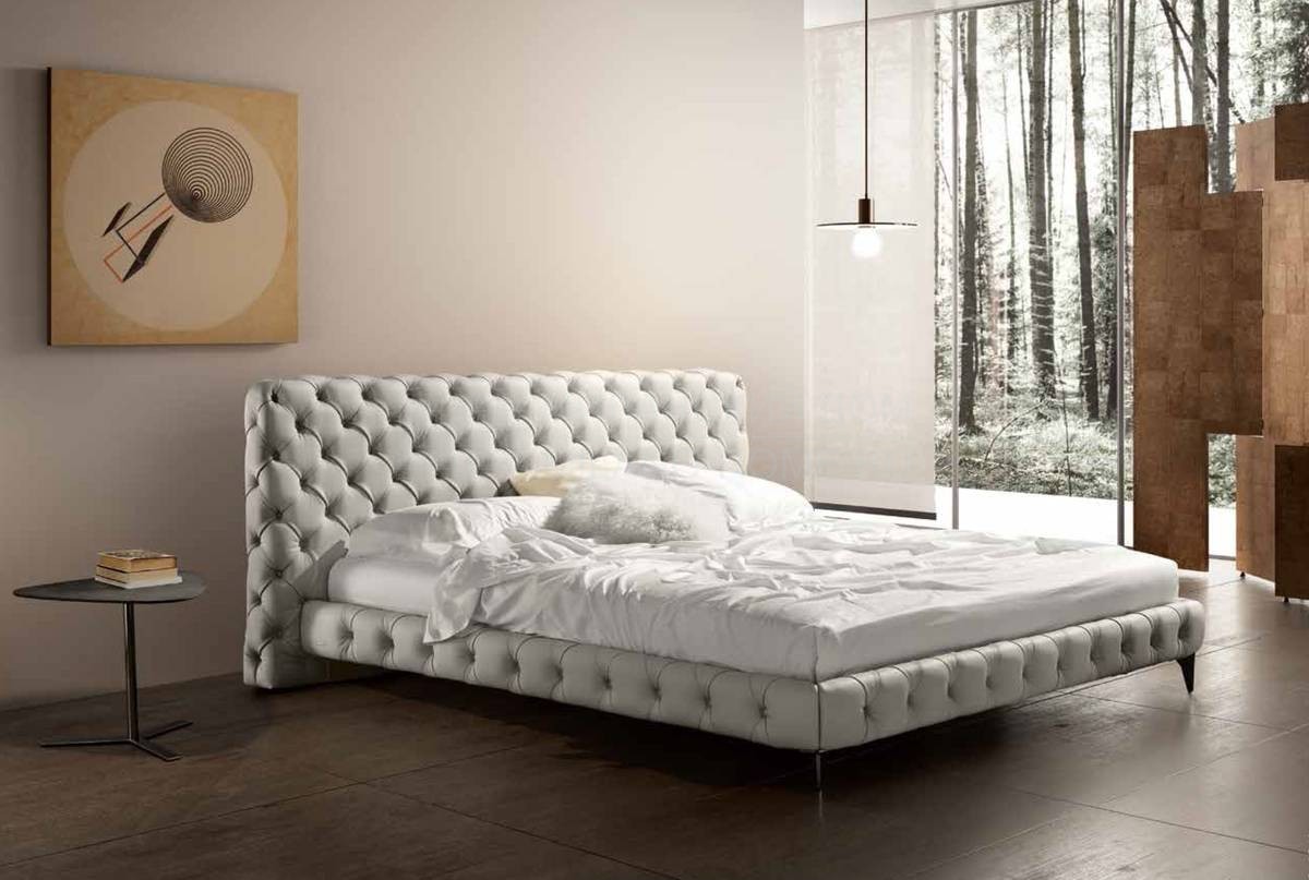 Кровать с мягким изголовьем Aston night из Италии фабрики GAMMA ARREDAMENTI