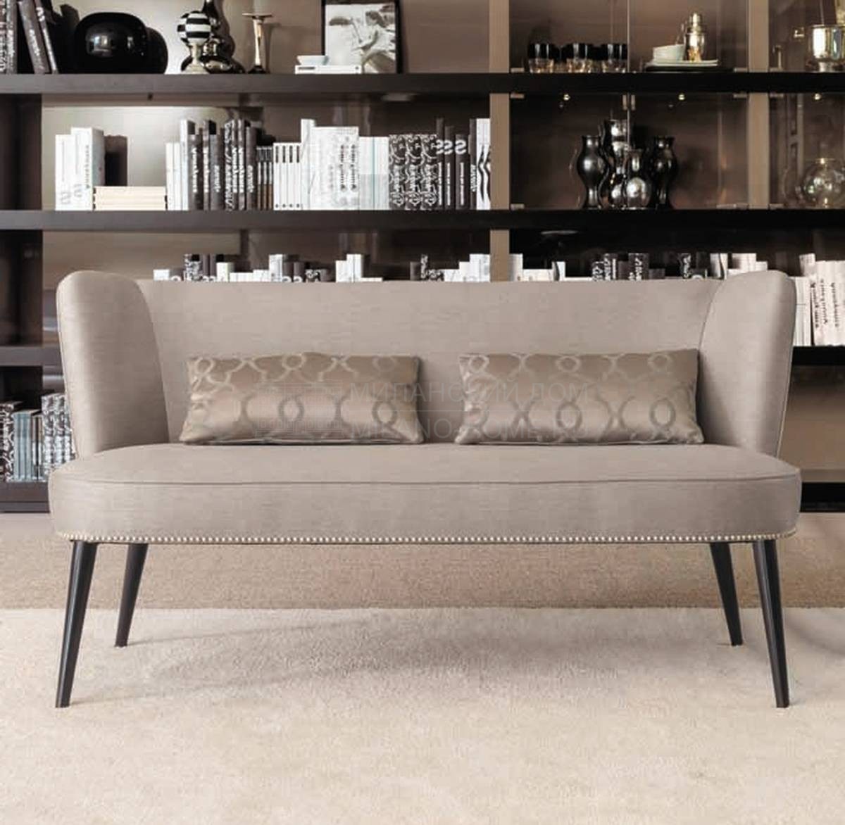 Прямой диван Nilla sofa из Италии фабрики GALIMBERTI NINO