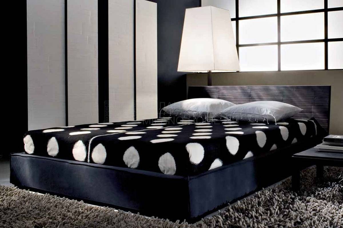 Кровать с деревянным изголовьем Otto 174E-G из Италии фабрики GERVASONI