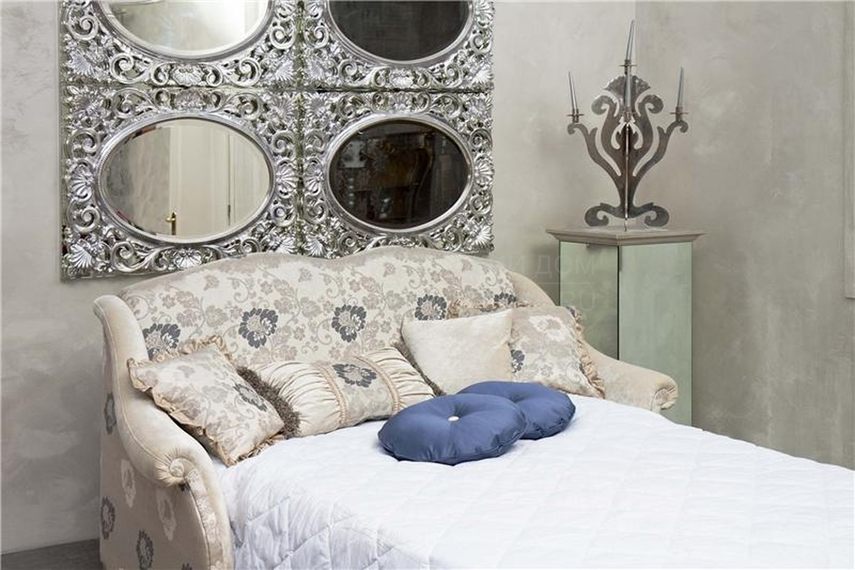 Прямой диван Saturno/sofa из Италии фабрики MANTELLASSI