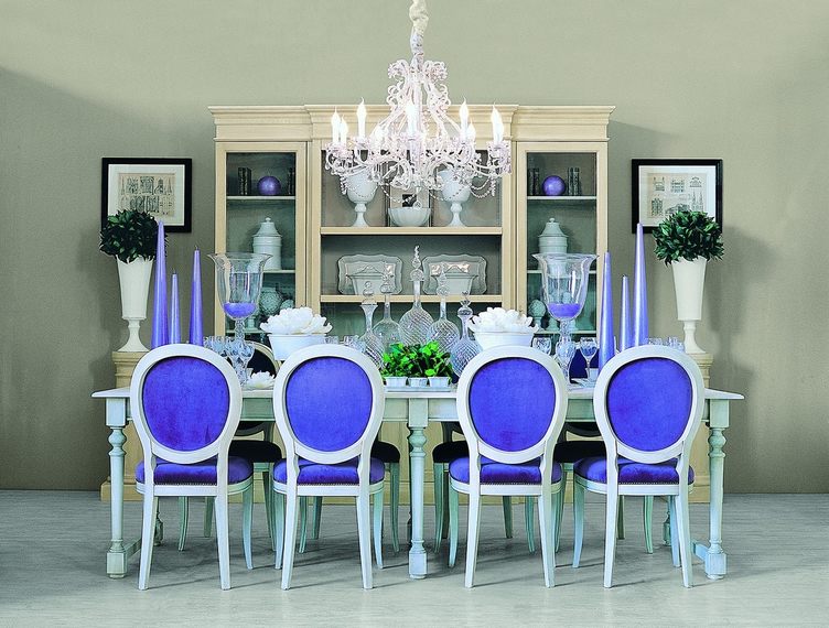 Обеденный стол Elisabetta Big из Италии фабрики ISABELLA COSTANTINI Обеденный стол Elisabetta Big из Италии фабрики ISABELLA COSTANTINI