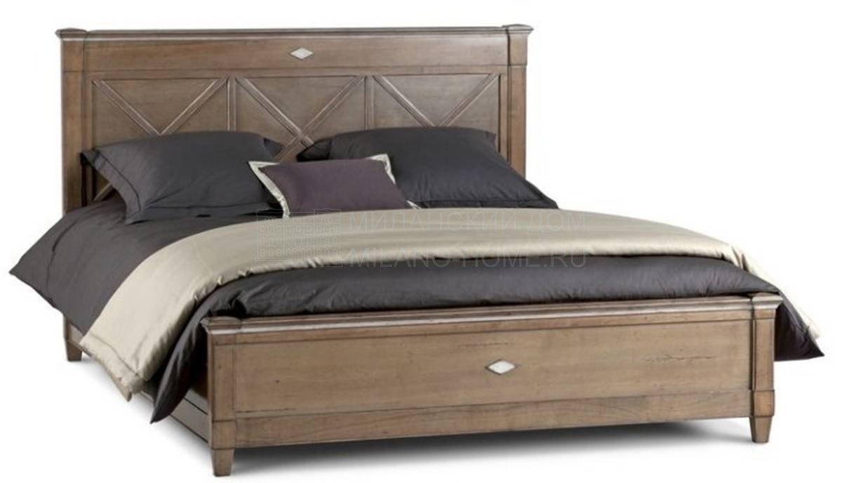 Кровать с деревянным изголовьем Sorgues из Франции фабрики ROCHE BOBOIS