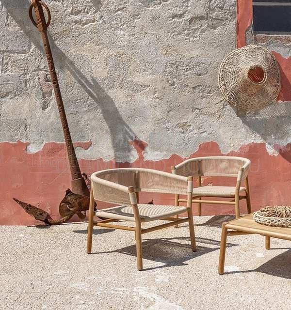 Кресло Kilt lounge armchair из Италии фабрики ETHIMO