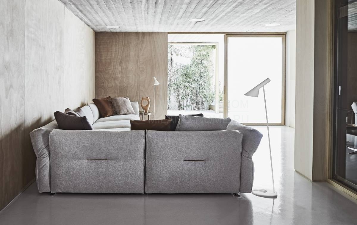 Угловой диван Newbridge modular sofa из Италии фабрики FLEXFORM