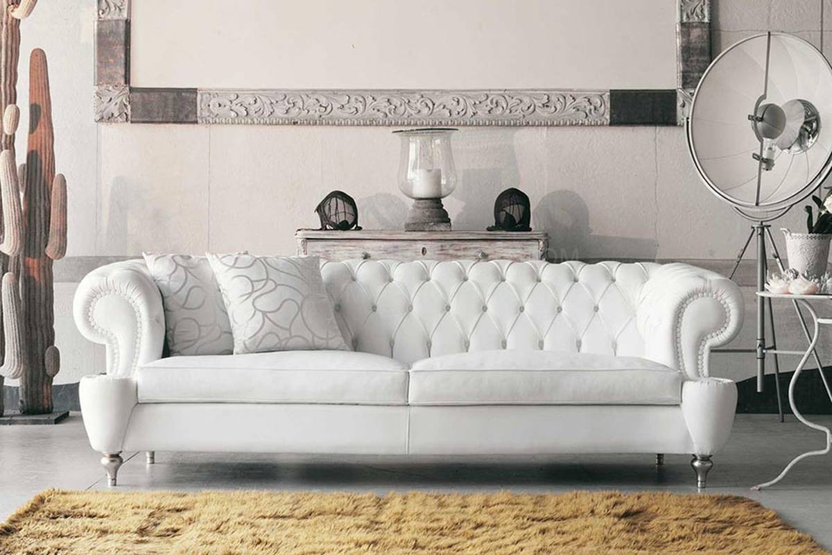 Прямой диван Omero capitonne из Италии фабрики PIGOLI
