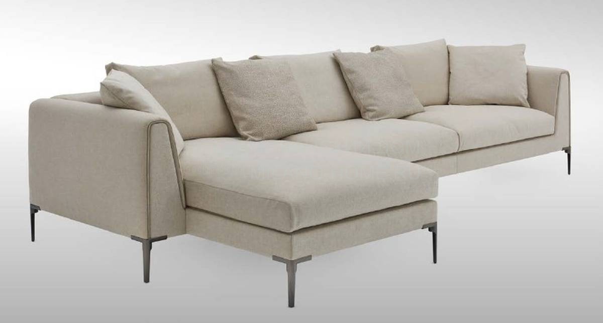 Угловой диван Myhome divano из Италии фабрики FENDI Casa